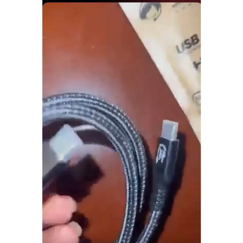 USB 4 Cable For Thunderbolt 4, 240W USB C To USB C Fast Charging, 8K/6K@60Hz Vid